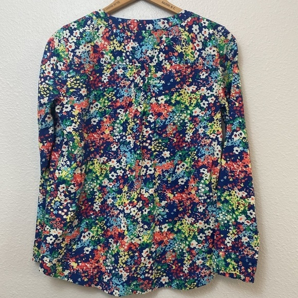 EUC Talbots 100% Cotton Bright Floral Print Blouse size Small Petite - Picture 4 of 7
